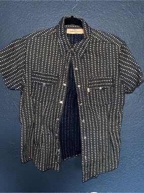 100% Cotton Vintage Italian Brand Navy Apple print shirt SZ Vintage Italian 46